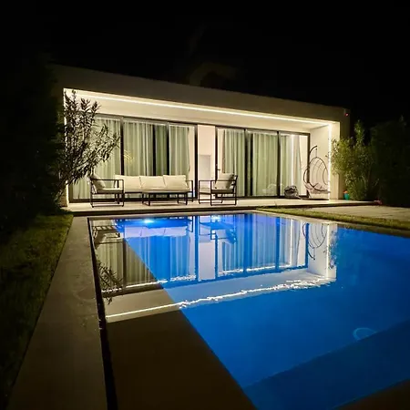 White 2 - Luxury Villa *