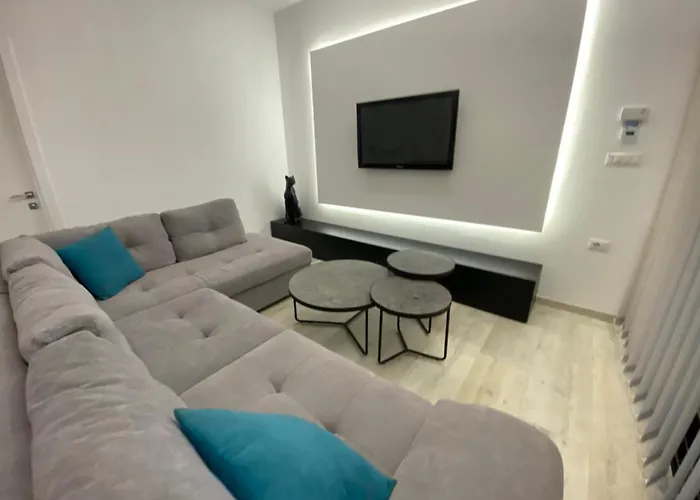 White 2 - Luxury * Velipoje