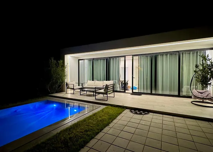 White 2 - Luxury Villa